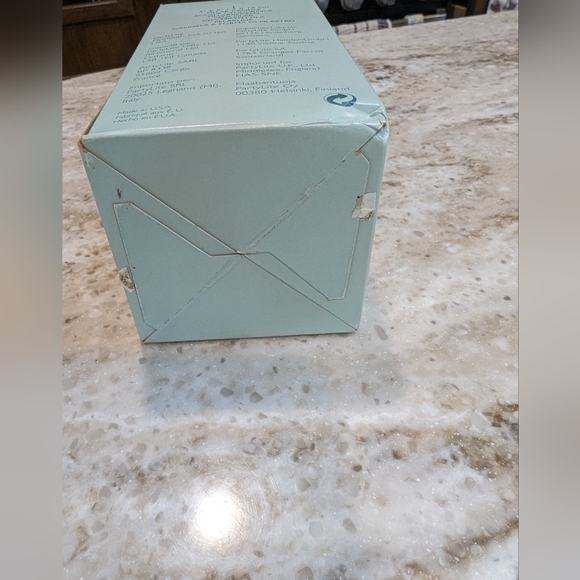 Party Lite pillar candle. Cranberry number S3523. 3x5 inches. Unused in box. - Picture 4 of 7